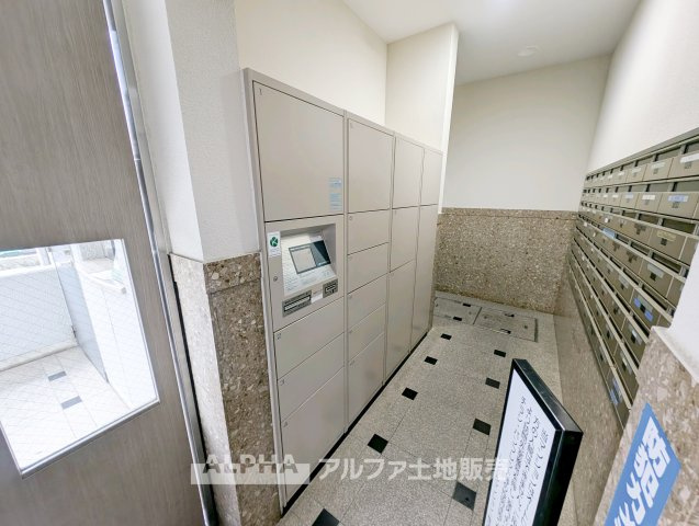 レクセルマンション一橋学園の設備|【Delivery Box】
◆宅配ボックス◆通販を利用するのがスタンダードな昨今、生活には欠かせない装備のひとつとなりました。