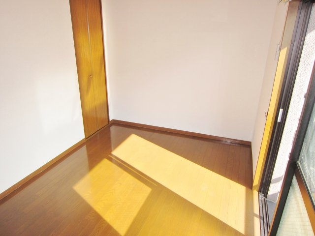 アスティーニ海田南の寝室