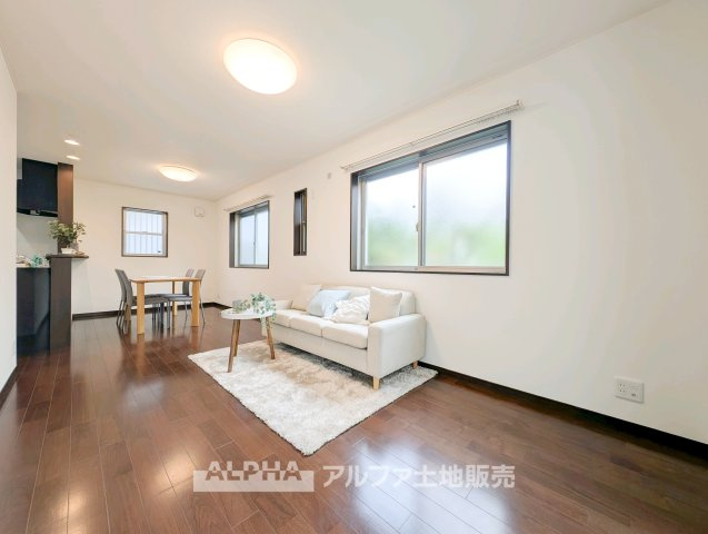 東大和市中央四丁目戸建