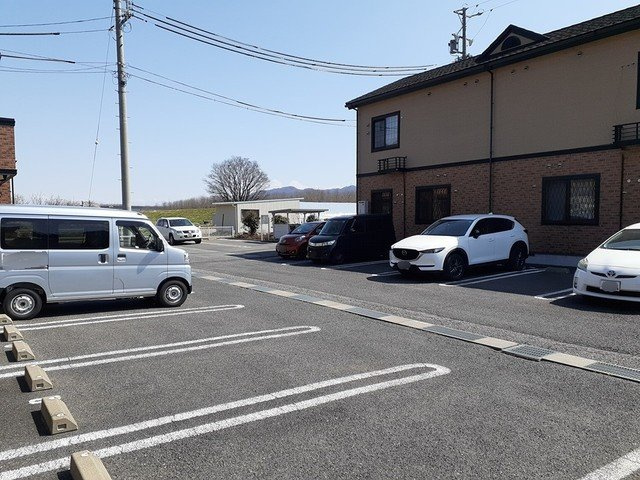 クラール　Ａの駐車場