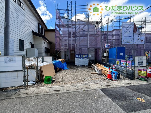 深谷市本住町　新築一戸建て　リーブルガーデン　03の駐車場