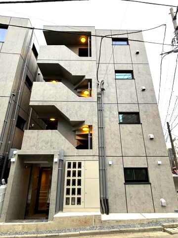 Y’s Court Akabane
