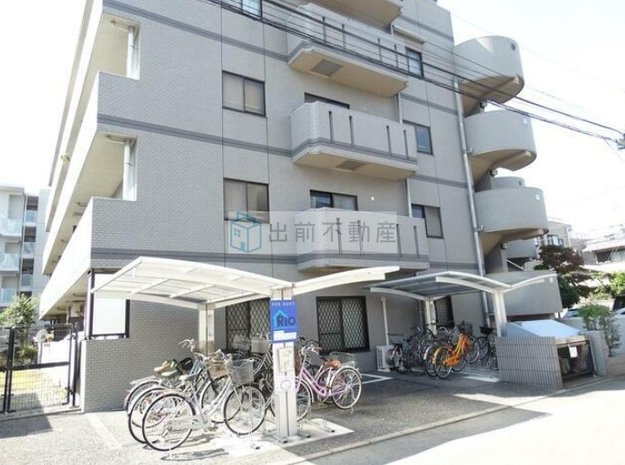 フロイデ目白の外観