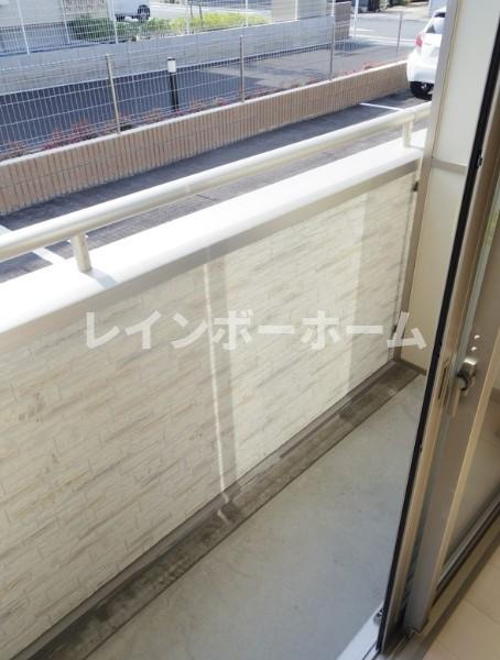特典：仲介手数料が無料です!!のバルコニー|広々としたバルコニーです