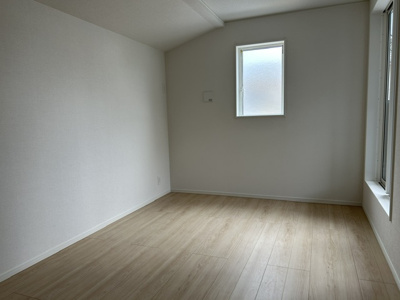 【洋室】 | 鈴蘭台東町８丁目　新築戸建 | 洋室約6.5帖