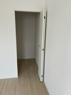 【収納】 | 鈴蘭台東町８丁目　新築戸建 | 各居室に収納があります。