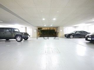 ヒルクレスト妙蓮寺の駐車場