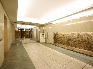 ヒルクレスト妙蓮寺のエントランス