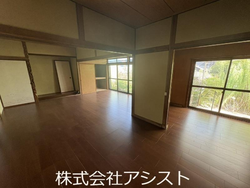 通谷貸家の居間・リビング