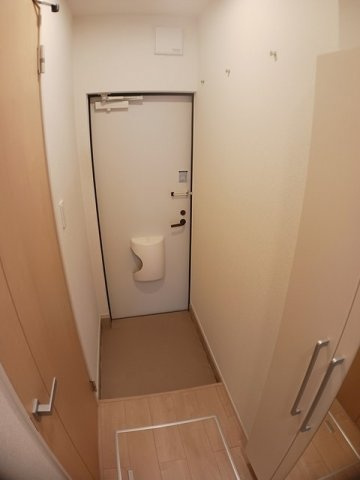 クラール泉池Ａの玄関