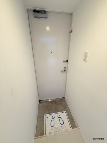 是空難波西　仲介手数料無料の玄関