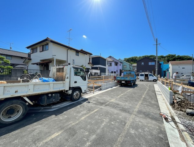 日野市日野第１期の前面道路含む現地写真