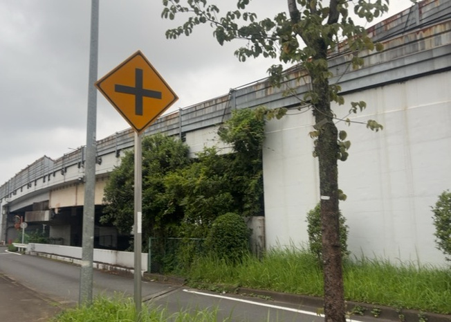 【展望】 | 土地の地勢が高台の場合、景色を綺麗にみることができ、景色にこだわってお家探ししている方におすすめです！また平坦地よりも風通しがいいというメリットがあります。デメリットもあるので是非現地でご確認下さい。