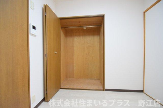 公園前ウエストハイツの収納