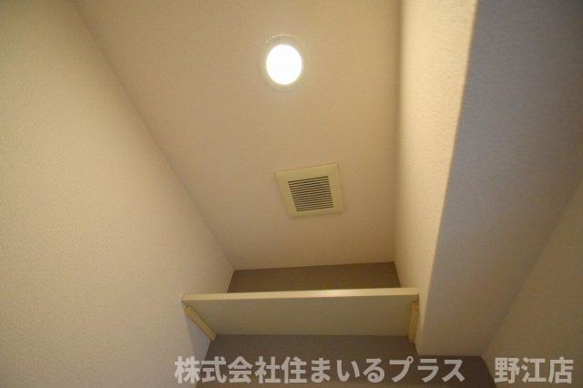 公園前ウエストハイツの玄関