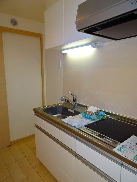 青梅市東青梅５丁目の賃貸マンションのキッチン