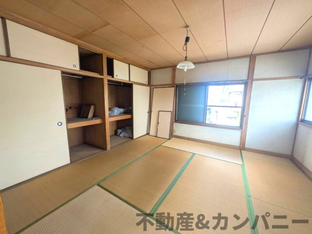 平井町の中古のおうち　松山市平井町中古戸建の和室|和室があれば客間としても活用できます