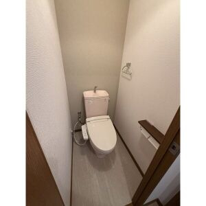 グレイス【子育て応援物件】のトイレ