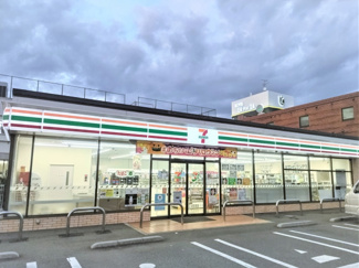 セブン-イレブン 草加稲荷南店まで200ｍ