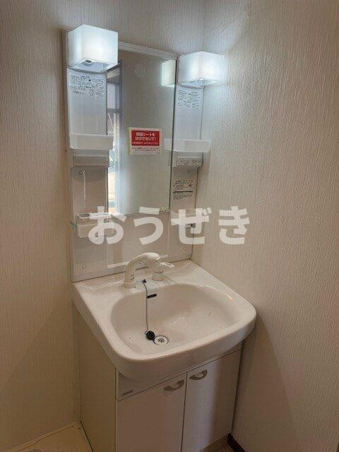 ハイツ光の洗面所|スペースが確保できる洗面所です