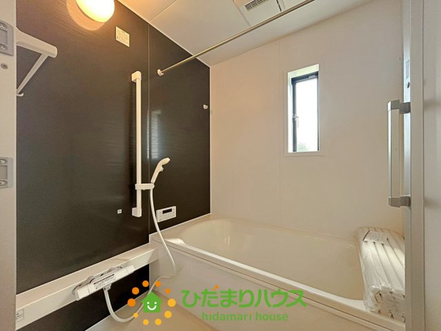 杉戸町内田第８　新築一戸建て　01　クレイドルガーデンの浴室