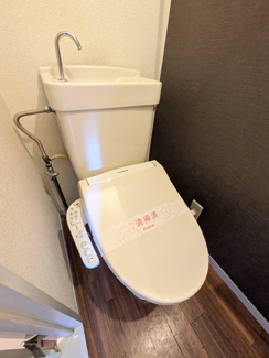 温水洗浄便座で快適です。