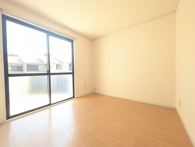 南面のお部屋が3つあります。