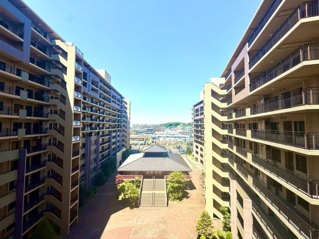 ブロードスクエア戸塚 イーストコートの外観|住まいの価値を高める美しい外観デザイン。