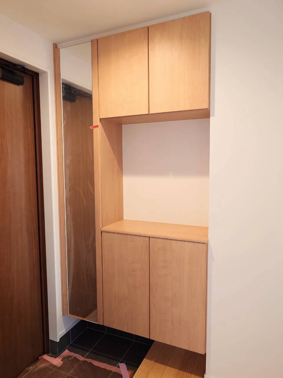 SUN COURTーサンコート－小倉南区下曽根3丁目【小倉南区　新築戸建て】の玄関|大容量のシューズボックス完備の玄関♪　【小倉南区　新築戸建て】