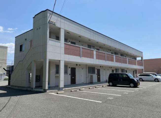 菊池郡菊陽町花立３丁目のアパートの駐車場