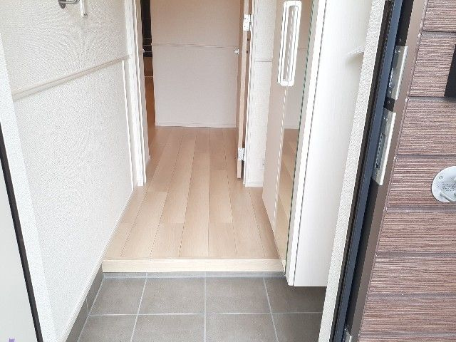 ガーデンプラザの玄関|毎日通る玄関はこちらです