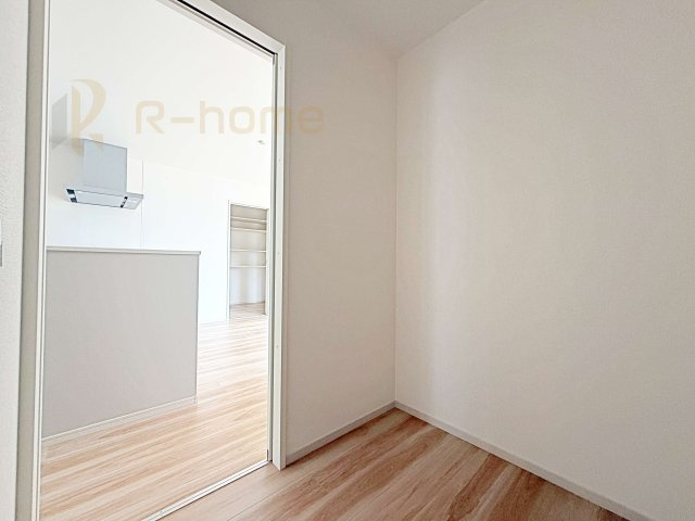 我孫子市青山台10期　新築戸建て　1号棟の収納|リビングにたっぷり収納できるファミリークローク付き！