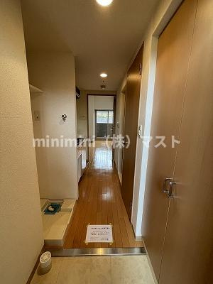 エステムコート梅田天神橋リバーフロントの玄関|※室内写真は別のお部屋となります。