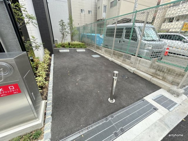 エスリード大阪NEXUS　仲介手数料無料の駐車場