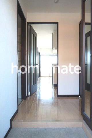 熊本市南区田井島１丁目の賃貸マンションの玄関