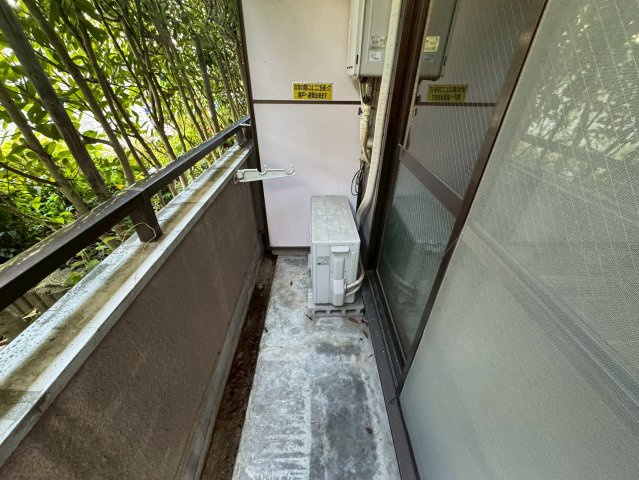 ロイヤルコート山本通のバルコニー
