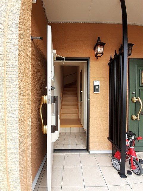 エム・スクエアー　ガーデン　Ⅰの玄関