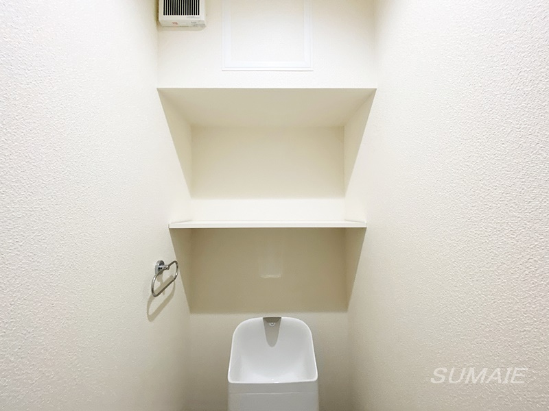 フラワーハイツの収納|トイレの収納です☆