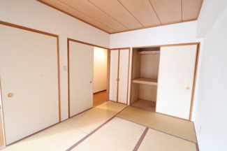 【和室6帖】　押入付きの落ち着いた空間★