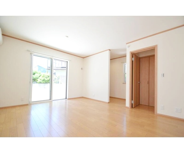 藤沢市本鵠沼２丁目の一戸建ての居間・リビング