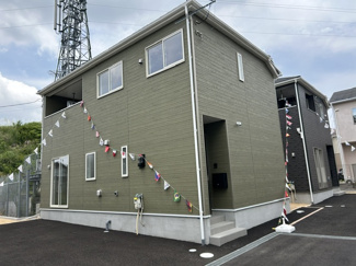 【外観】 | 鈴蘭台東町８丁目　新築戸建 | 完成しておりますので即ご入居可能です。