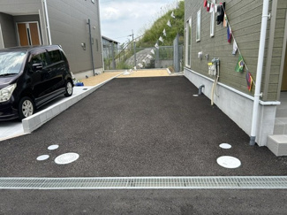 【駐車場】 | 鈴蘭台東町８丁目　新築戸建 | カースペース2台分ございます。