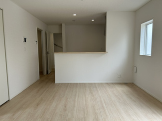 【居間・リビング】 | 鈴蘭台東町８丁目　新築戸建 | LDK約16.0帖