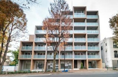 【外観】 | フレシール阿佐ヶ谷 | 鉄筋コンクリート造のがっちりとした建物。