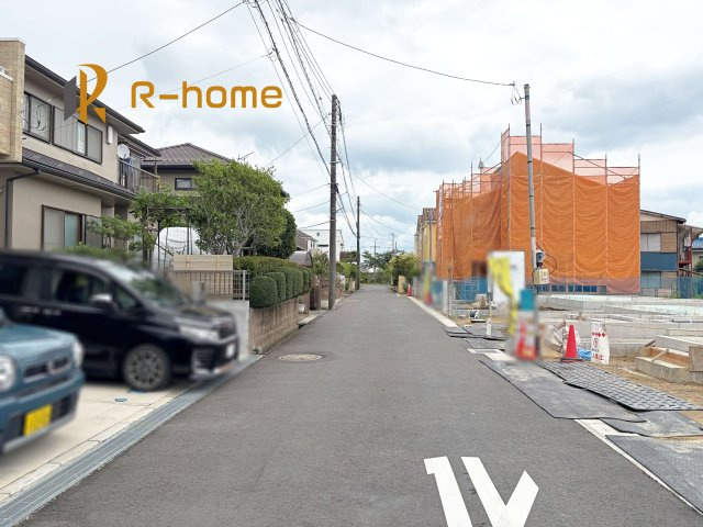 我孫子市青山台10期　新築戸建て　3号棟の前面道路含む現地写真|周辺環境も併せて案内致します♪
閑静な住宅地で笑顔あふれる新生活！
ぜひ現地へお越しください♪