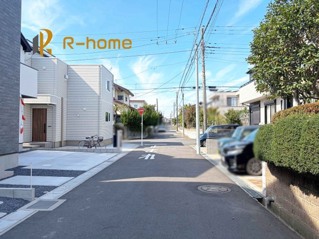 我孫子市青山台10期　新築戸建て　3号棟の前面道路含む現地写真|周辺環境も併せて案内致します♪
閑静な住宅地で笑顔あふれる新生活！
ぜひ現地へお越しください♪