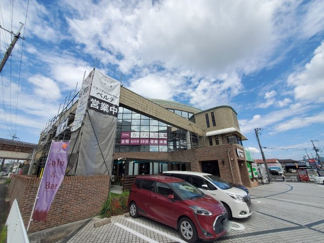 岡本ビルの周辺