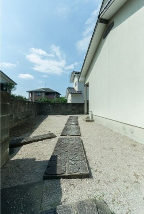 【庭】 | 渡辺貸家