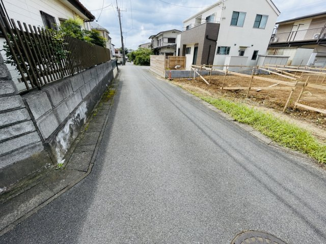 佐倉市井野Ⅴの前面道路含む現地写真|8月17日撮影
