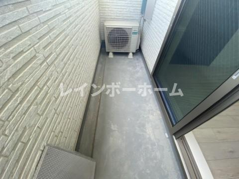 ジーメゾン豊春のバルコニー